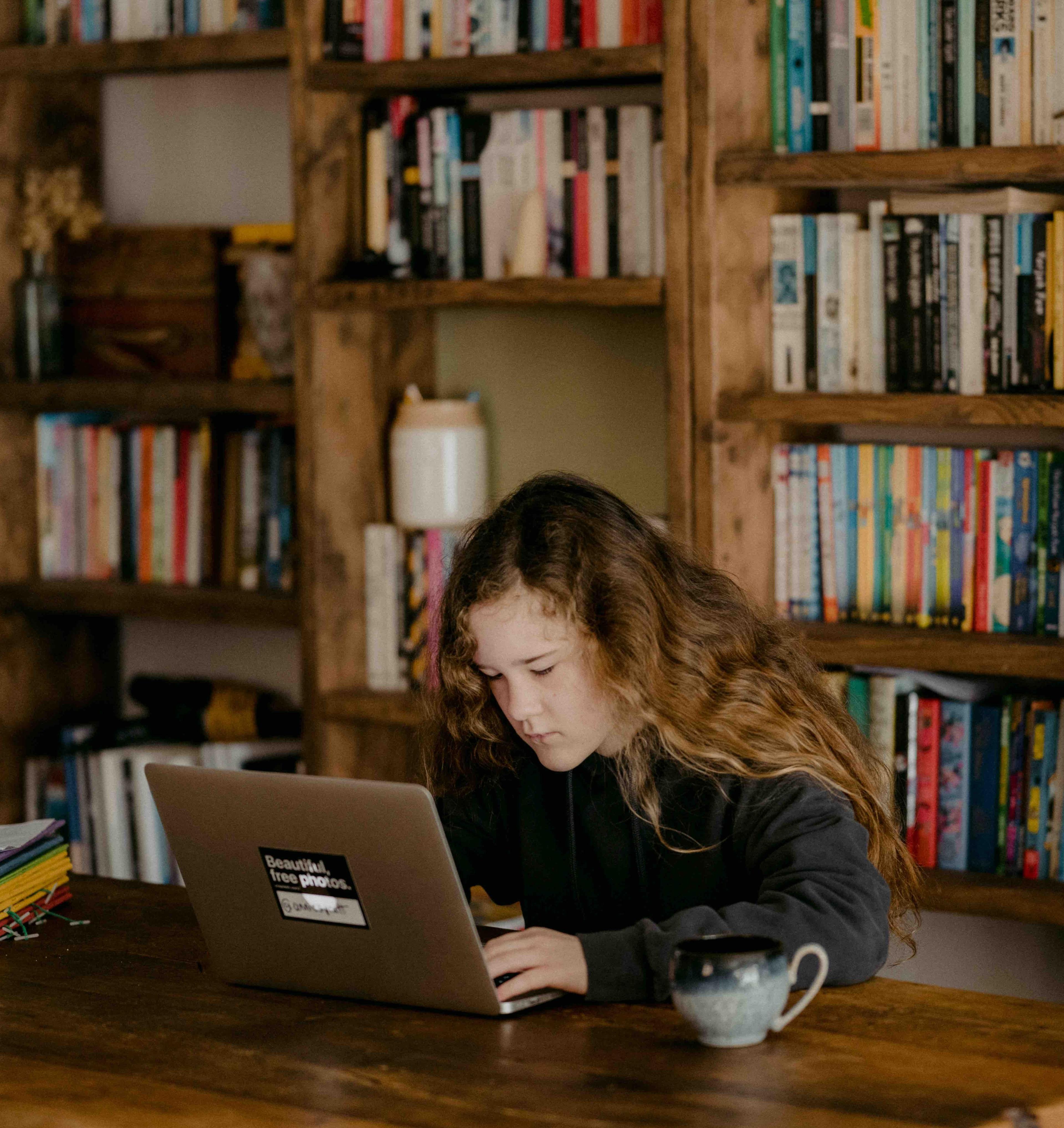 Education: Innovations Bridging Offline and Online